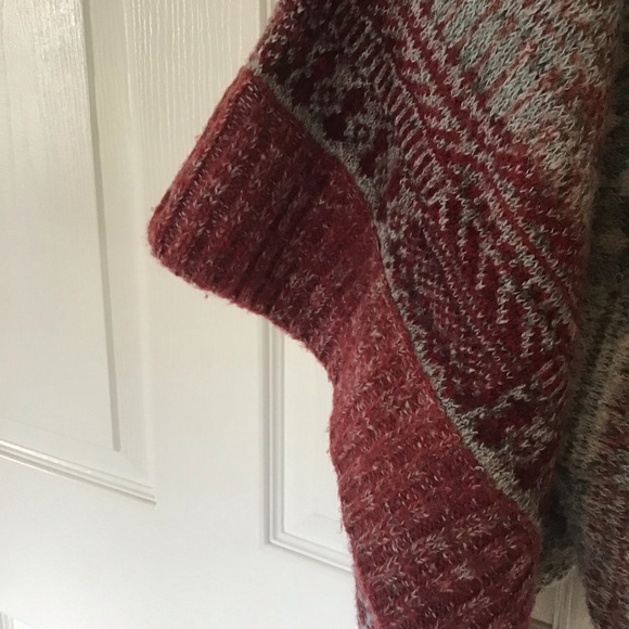 Free People Willow Red and Gray Patterned Poncho - Picture 5 of 7